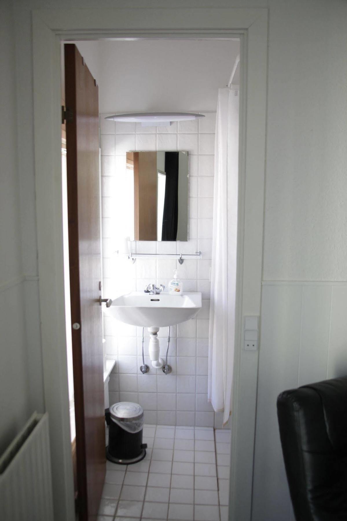 Kanns Hotel Åkirkeby Екстериор снимка