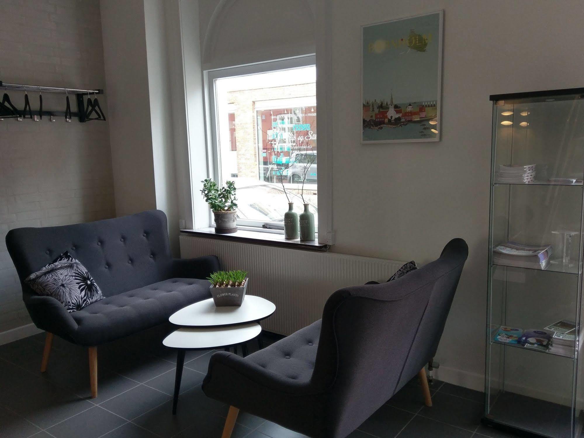Kanns Hotel Åkirkeby Екстериор снимка