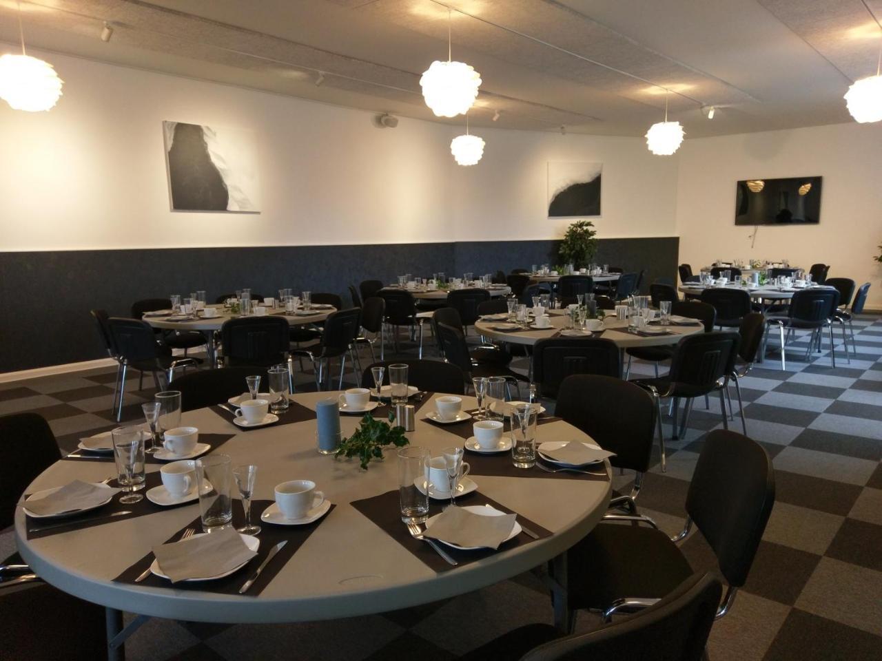 Kanns Hotel Åkirkeby Екстериор снимка